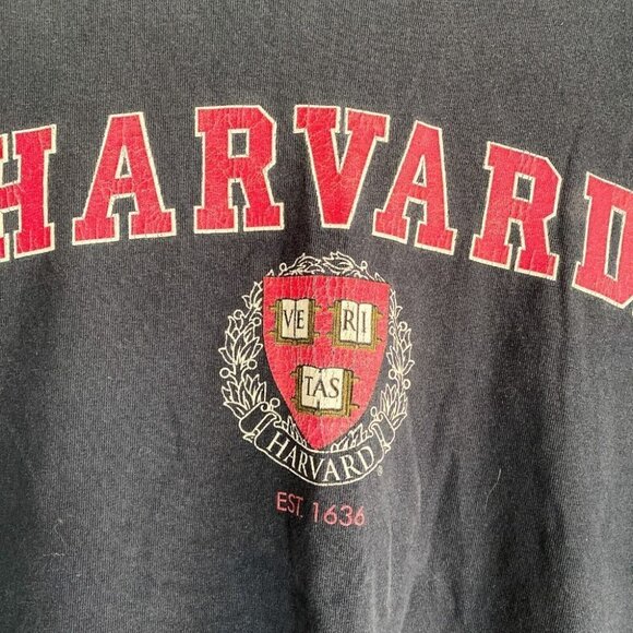 Distressed Harvard Print Navy Blue Burgundy T Shirt  M - Picture 2 of 5